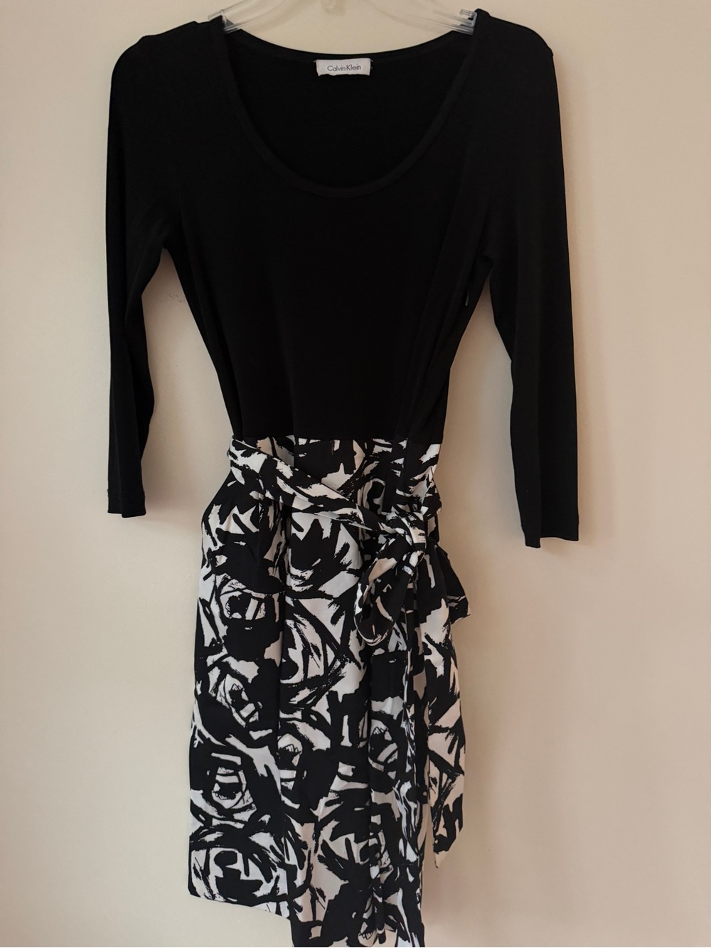 Calvin Klein Black & White Long-Sleeve Waist-Tie Dress